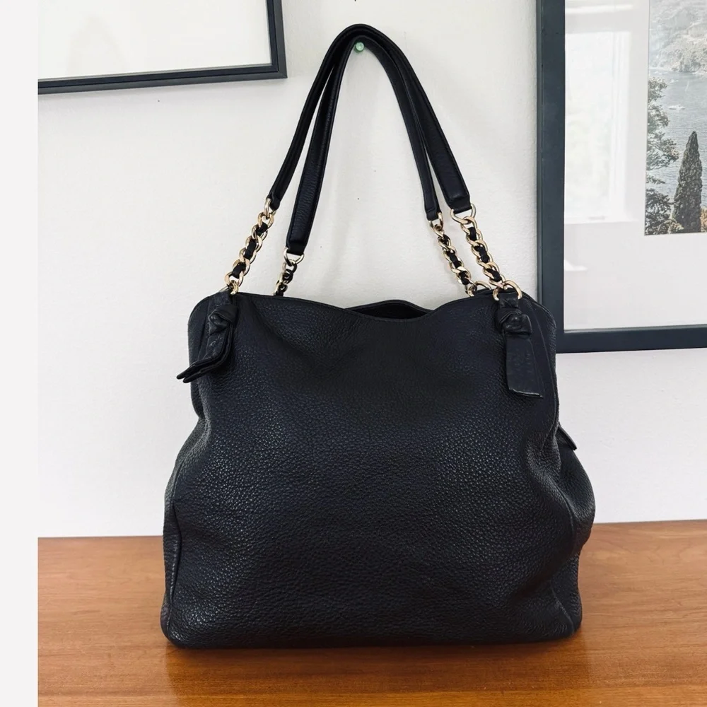 Tory Burch • Leather Harper Tote Shoulder Bag in Black - Picture 5 of 15